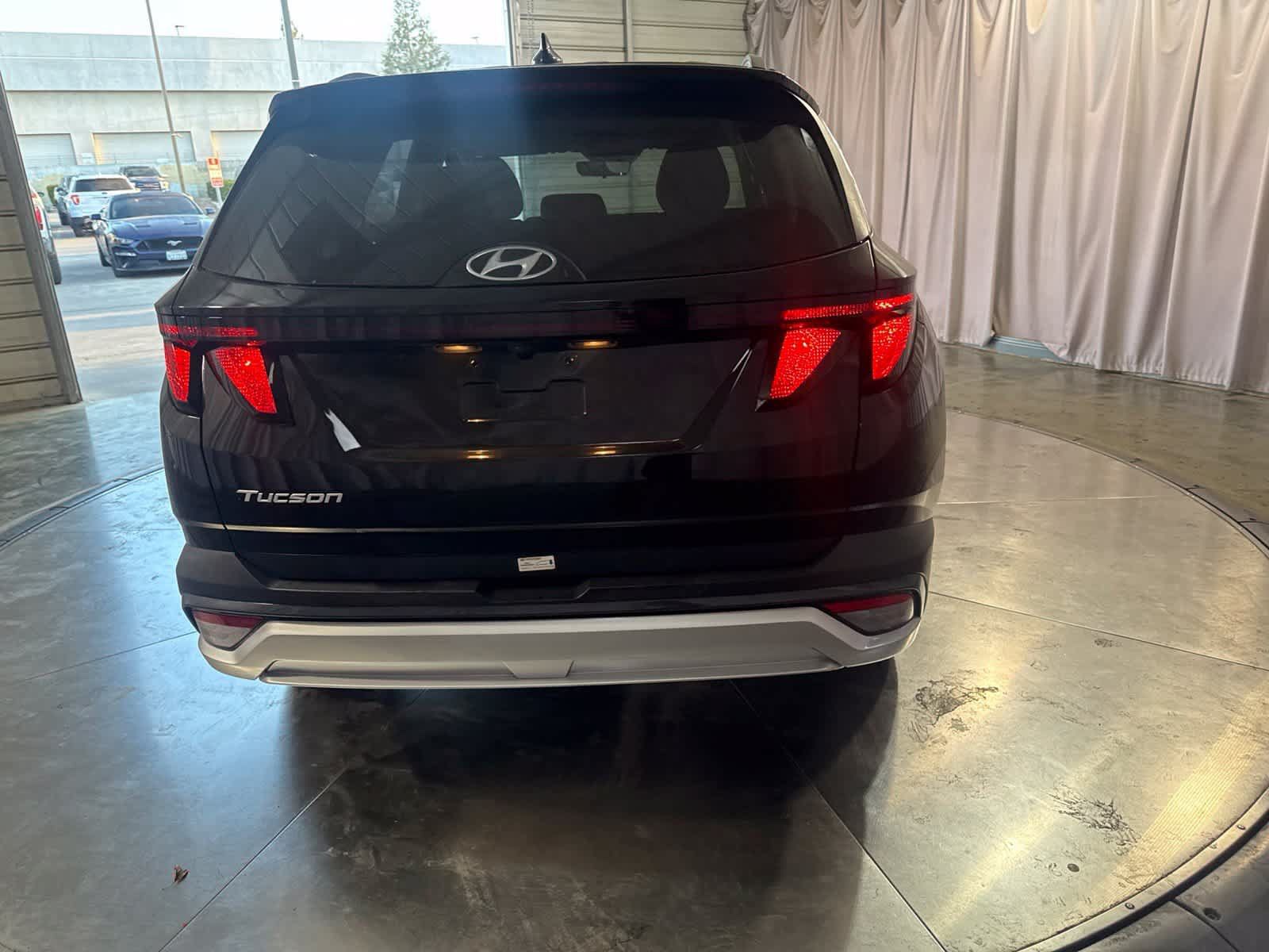 Used 2025 Hyundai Tucson SEL FWD image 6