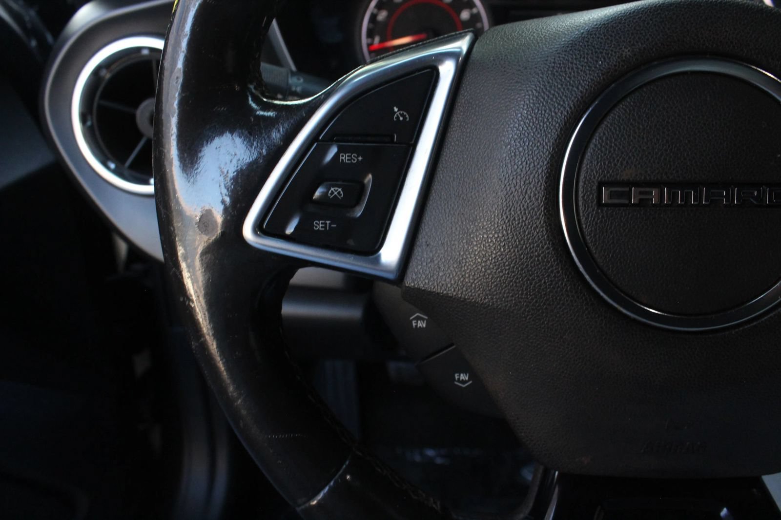 Used 2016 Chevrolet Camaro LT RWD image 23