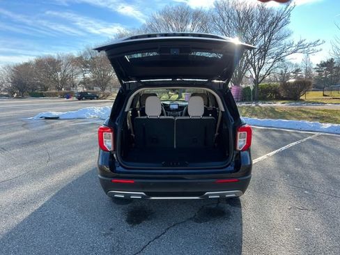 Certified 2023 Ford Explorer XLT w/ Equipment Group 202A image 27