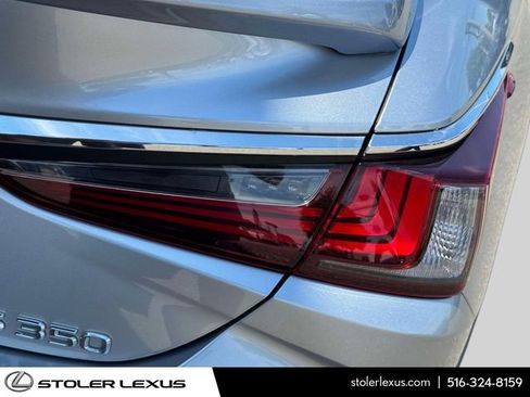Used 2023 Lexus ES 350 w/ Premium Package FWD image 13