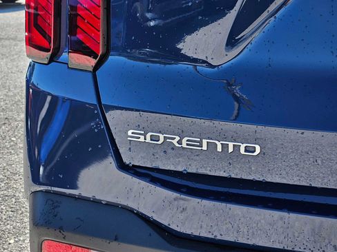 Used 2024 Kia Sorento SX image 13