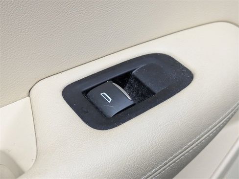 Used 2019 Cadillac XT5 Premium Luxury image 27