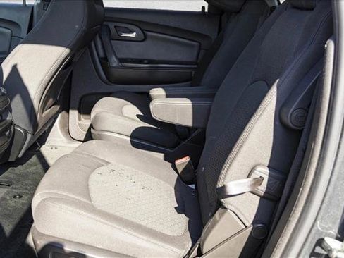 Used 2012 Chevrolet Traverse LT image 22