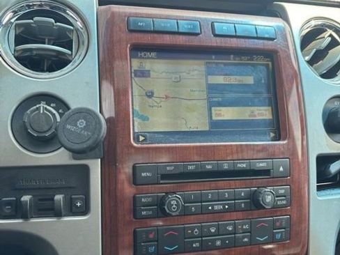 Used 2010 Ford F150 Lariat image 13