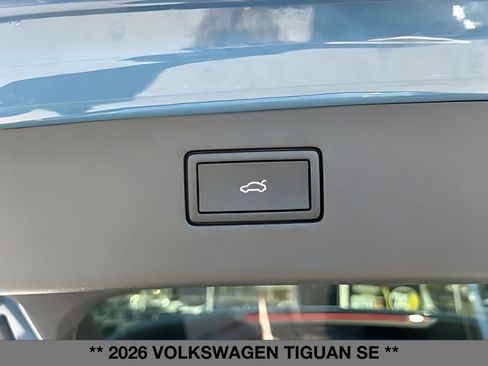 New 2026 Volkswagen Tiguan SE AWD/4WD image 17