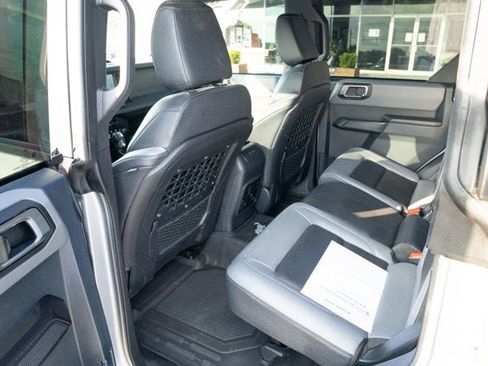 Used 2024 Ford Bronco Black Diamond image 26