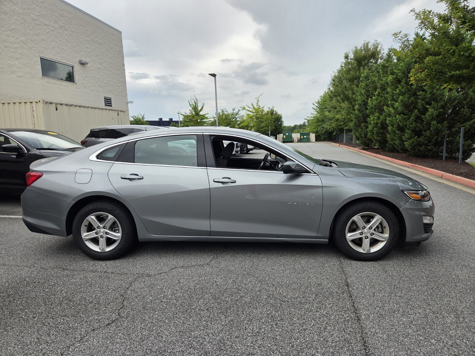 Used 2024 Chevrolet Malibu LT FWD image 5