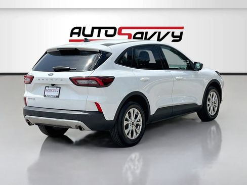 Used 2026 Ford Escape Active w/ Tech Pack #1 FWD image 7