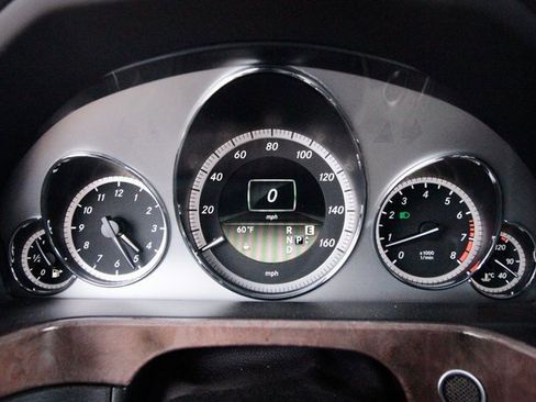 Used 2012 Mercedes-Benz E 350 4MATIC Sedan image 12