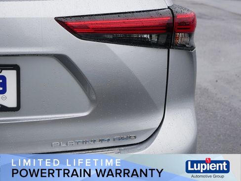 Used 2021 Toyota Highlander Platinum AWD/4WD image 7