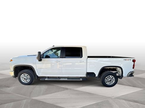 Used 2025 Chevrolet Silverado 2500 LT w/ Convenience Package AWD/4WD image 5