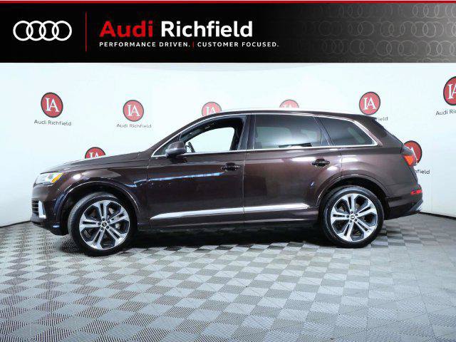 Used 2022 Audi Q7 3.0T Premium Plus w/ Premium Plus Package AWD/4WD image 5