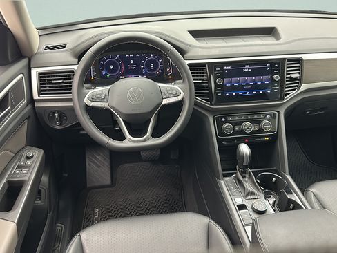 Used 2023 Volkswagen Atlas SE AWD/4WD image 12