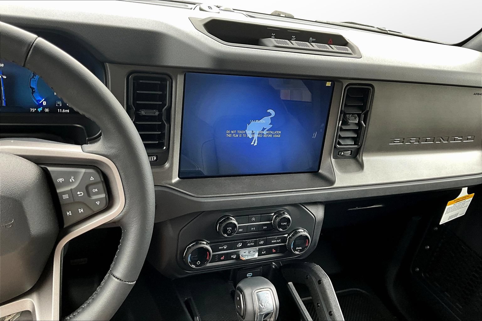 Used 2025 Ford Bronco Big Bend w/ Black Diamond Package AWD/4WD image 8
