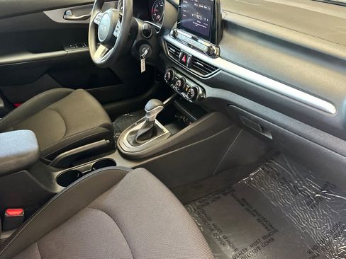 Used 2024 Kia Forte LXS image 15