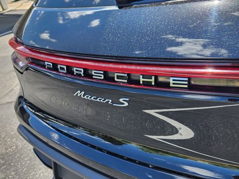 Used 2024 Porsche Macan S AWD/4WD image 32