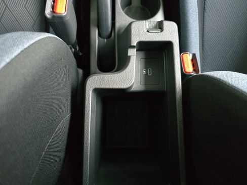 New 2025 Nissan Versa SV image 27