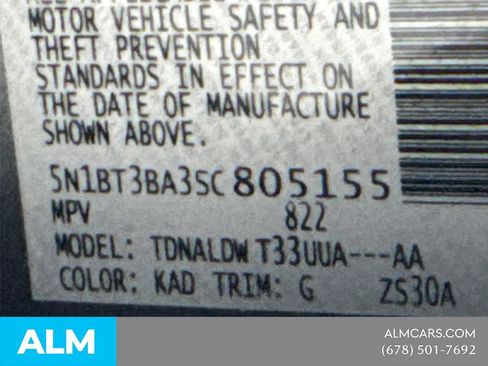 Used 2025 Nissan Rogue SV image 35