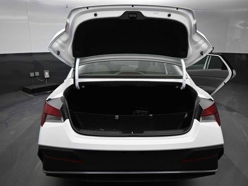 New 2026 Hyundai Elantra Sport FWD image 13