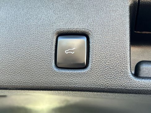 Used 2024 Ford Escape Active image 23