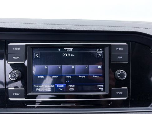 Used 2023 Volkswagen Jetta SE w/ Panoramic Sunroof Package FWD image 19