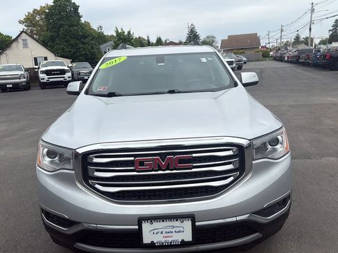 Used 2017 GMC Acadia SLT AWD/4WD image 2