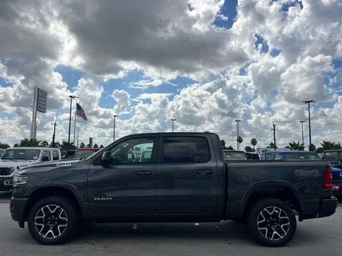 New 2026 RAM 1500 Laramie AWD/4WD image 4