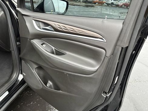 Used 2024 Buick Enclave Avenir w/ Avenir Technology Package image 11