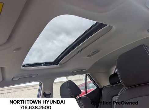 Used 2026 Hyundai Venue SEL image 10