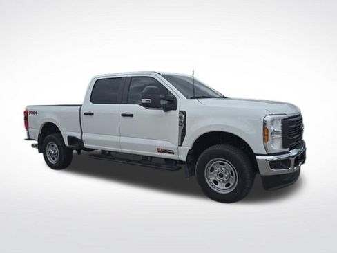 Used 2025 Ford F350 XL w/ 360-Degree Camera Package AWD/4WD image 1