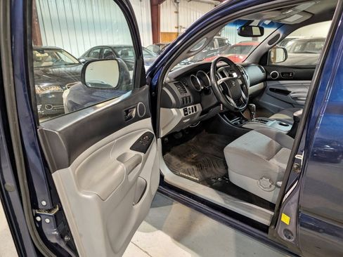 Used 2012 Toyota Tacoma 2WD Access Cab image 14