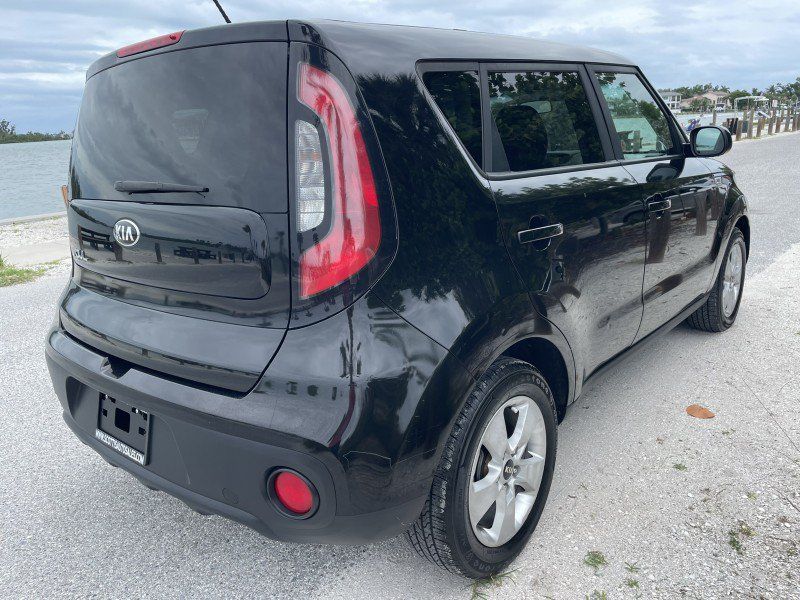 Used 2018 Kia Soul FWD image 6