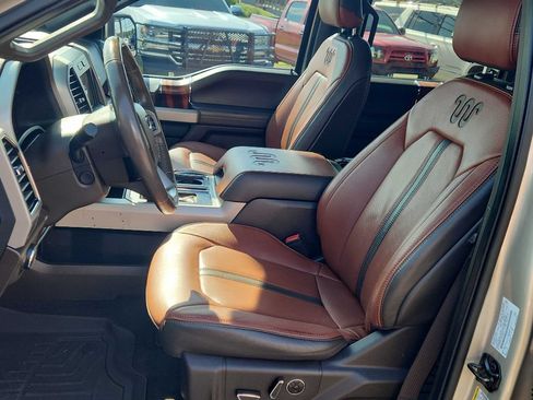 Used 2018 Ford F150 King Ranch w/ Equipment Group 601A Luxury AWD/4WD image 5
