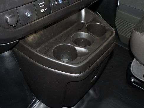 Used 2024 GMC Savana 2500 w/ Driver Convenience Package image 17