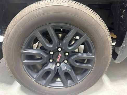 Used 2023 GMC Sierra 1500 Elevation AWD/4WD image 6