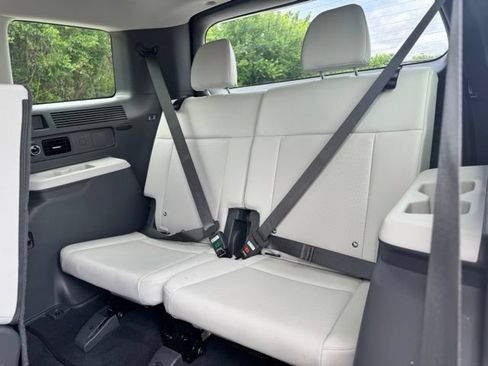 Used 2025 Hyundai Santa Fe SEL FWD image 29