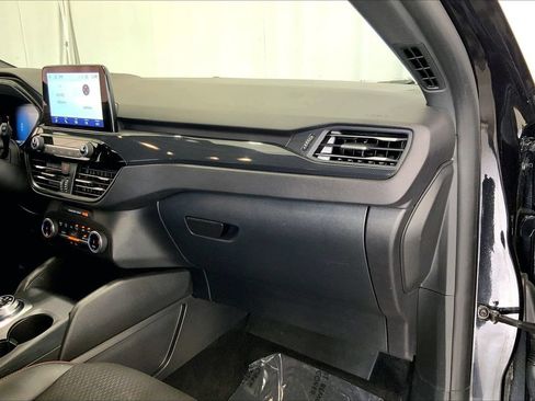 Used 2025 Ford Escape ST-Line AWD/4WD image 16