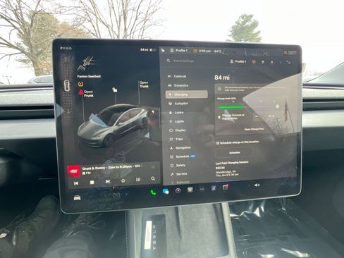 Used 2024 Tesla Model 3 Standard Range image 17