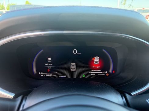 Used 2025 Acura MDX Type S AWD/4WD image 16