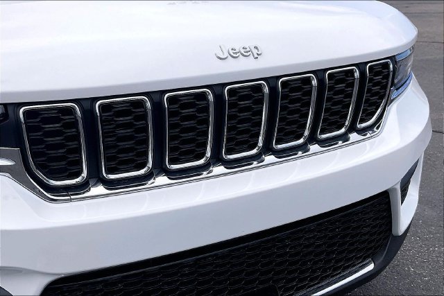 New 2026 Jeep Grand Cherokee Laredo X AWD/4WD image 34