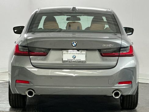 Used 2025 BMW 330i Sedan w/ Premium Package image 7