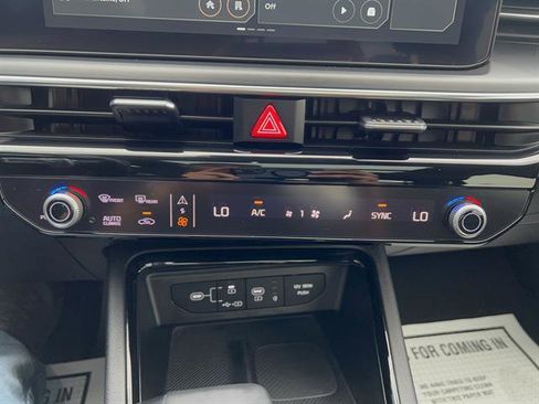 Used 2025 Kia K5 GT image 23