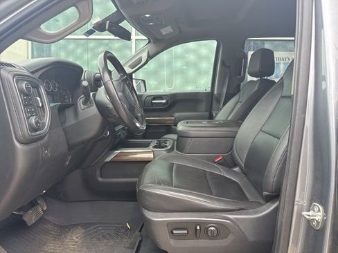 Used 2021 Chevrolet Silverado 1500 LT Trail Boss w/ Convenience Package II image 9