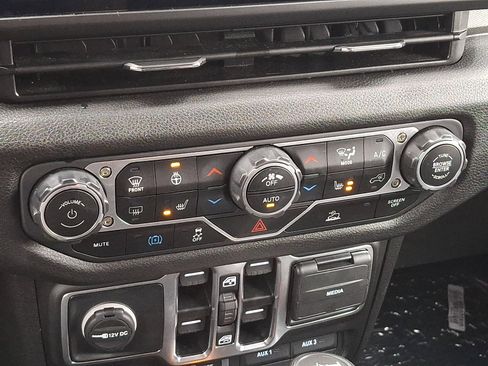 Used 2025 Jeep Wrangler Unlimited Sport S 4xe AWD/4WD image 15