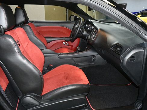 Used 2022 Dodge Challenger R/T Scat Pack RWD image 50