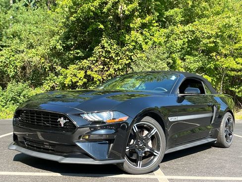 Used 2020 Ford Mustang GT Premium w/ Equipment Group 401A RWD image 1