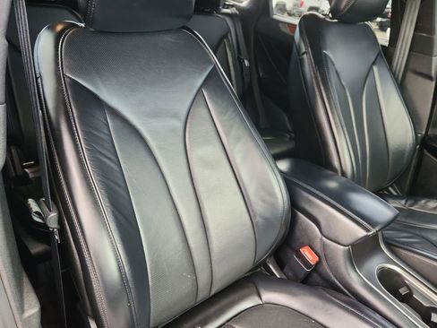 Used 2017 Lincoln MKC Reserve w/ Lincoln MKC Climate Package image 17