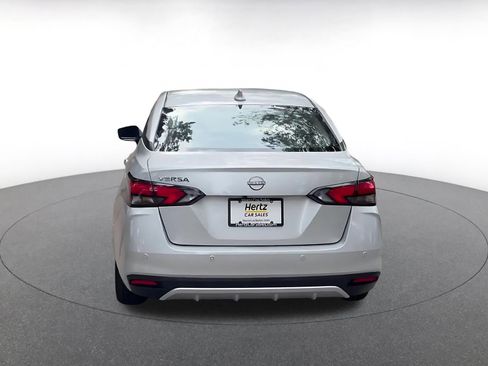 Used 2025 Nissan Versa SV FWD image 12