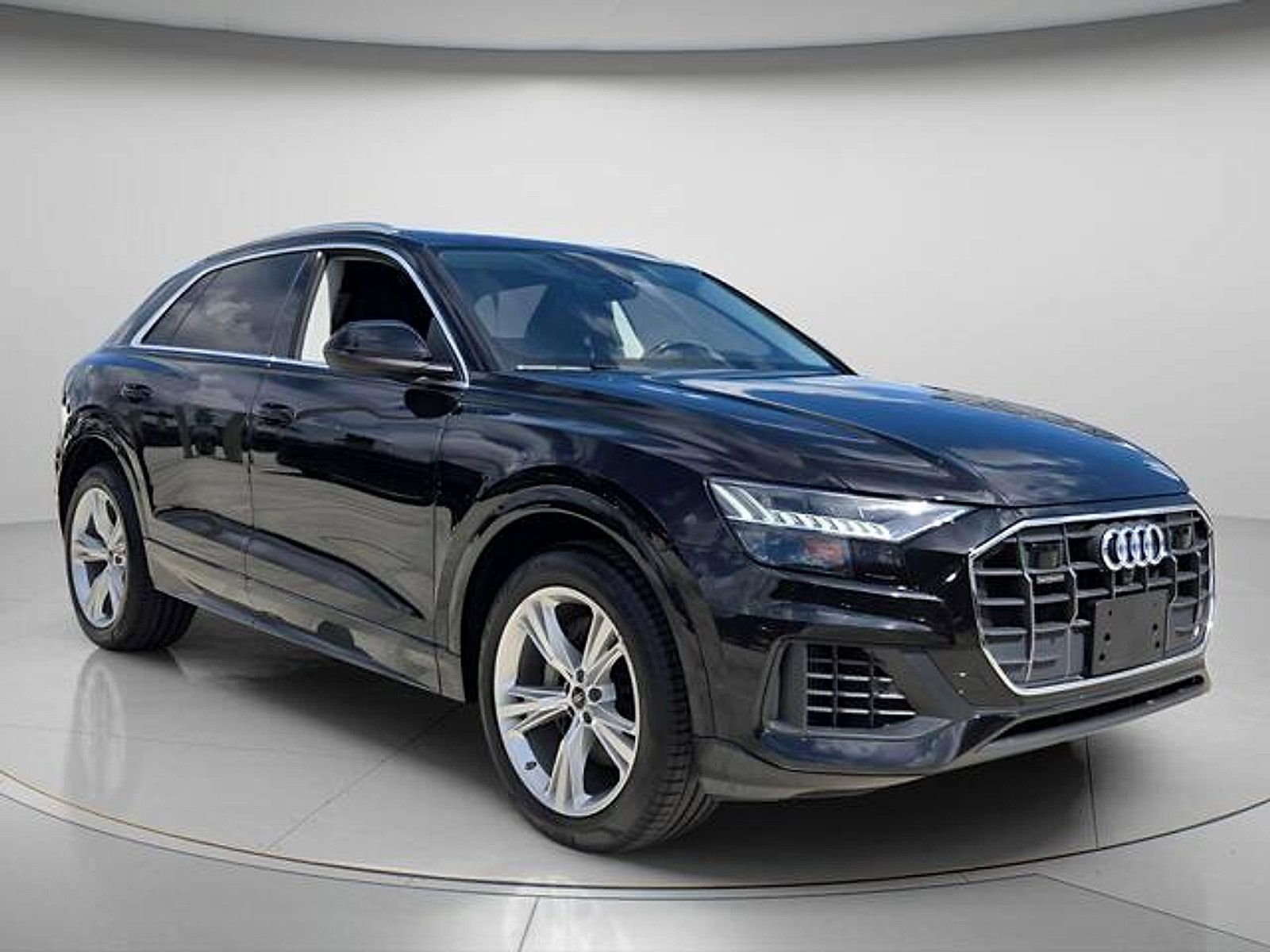 Used 2023 Audi Q8 Premium w/ Convenience Package AWD/4WD image 9