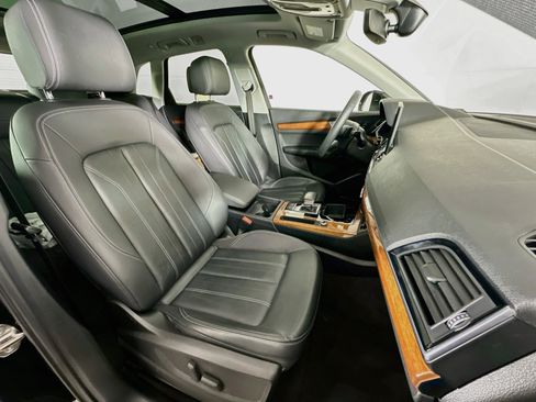 Used 2023 Audi Q5 2.0T Premium w/ Convenience Package AWD/4WD image 32